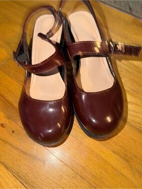 Women's Mary Jane Slingback Shoes in Burgundy
